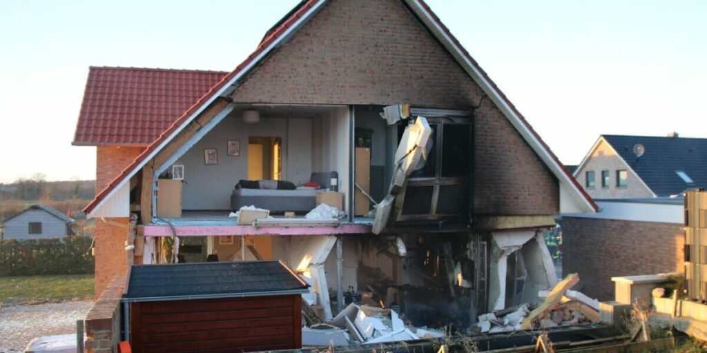 Eksplozja magazynu energii bez rozwiniętego pożaru — analiza zdarzenia w Schönbergu i mechanizm deflagracji gazów Li-ion